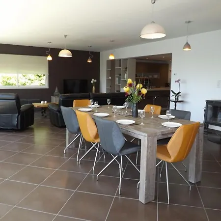 Casa vacanze Maison Contemporaine Avec Piscine Privee, Jardin Clos Et Internet - Fr-1-742-53