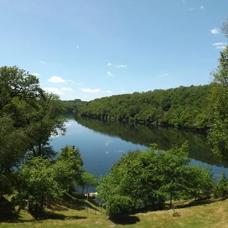 Maison Contemporaine Avec Piscine Privee, Jardin Clos Et Internet - Fr-1-742-53 * Lacapelle-Viescamp