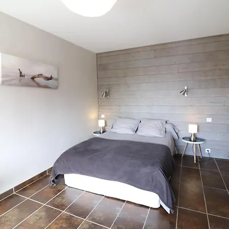 Casa vacanze Maison Contemporaine Avec Piscine Privee, Jardin Clos Et Internet - Fr-1-742-53 *